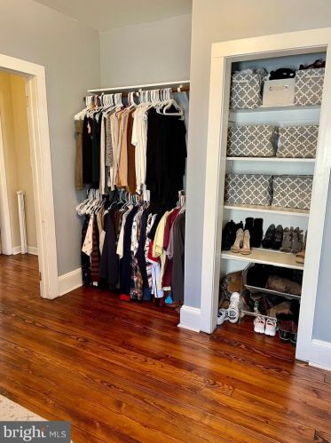 24 Edwin Ave, Trenton NJ 08610-4419 exterior