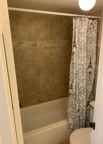 1920 Ala Moana Blvd, Honolulu HI  96815-1865 exterior