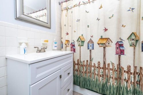 14 Loren Cir, Windsor CT 06095-1011 exterior