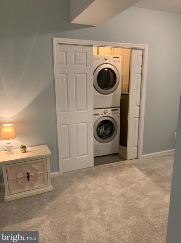 6579 Bermuda Grn Ct, Alexandria VA 22312-3106 exterior