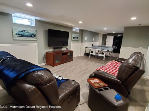 117 Beechwood Ave, West Long Branch NJ 07764-1801 exterior