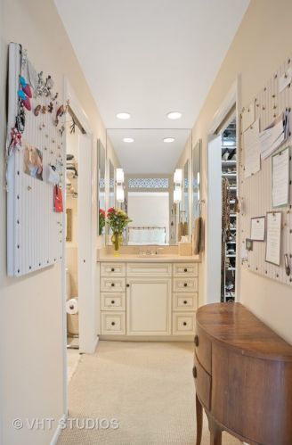 749 Dickens Ave, Chicago IL 60639-3434 exterior