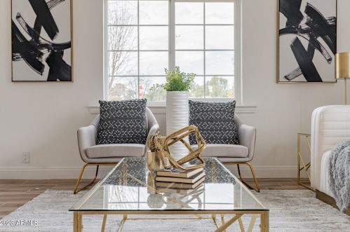 1121 Bethany Home Rd, Phoenix AZ  85014-2229 exterior