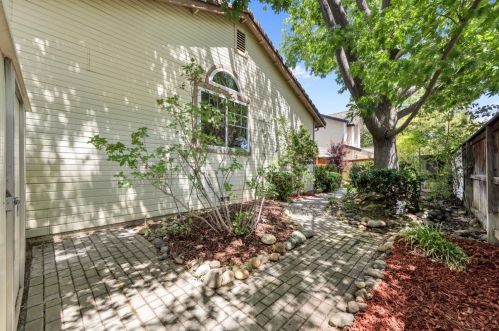 114 Framingham Way, Folsom CA  95630-5540 exterior