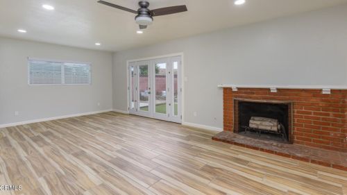 3430 J St, Oxnard CA  93033-6036 exterior