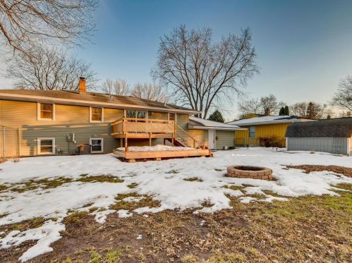 2953 Howard St, Saint Paul MN 55109-1429 exterior