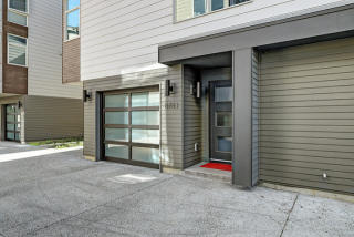 8783 15th Ave, Seattle, WA 98117-3502