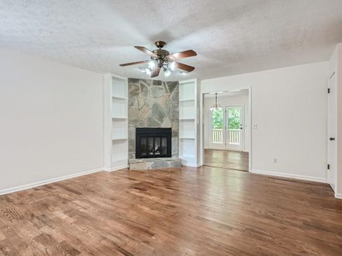 3988 Vly Brk Rd, Lithonia GA 30039-4280 exterior