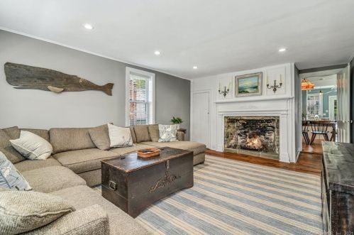 81 Clark St, Milford CT 06460-3202 exterior