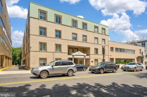 2141 Wisconsin Ave, Washington DC  20007-2232 exterior