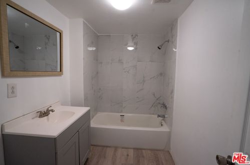 119 Augusta St, Bakersfield CA  93307-1633 exterior