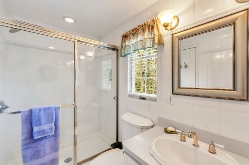 11 Maria Ct, Huntington Station NY 11746-2718 exterior