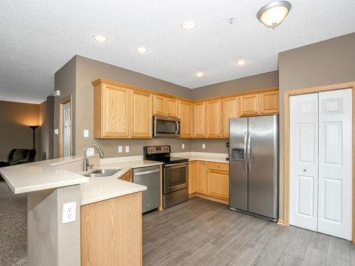 8888 Brunswick Path, South Saint Paul, MN 55076-5162