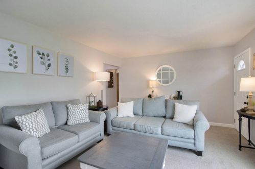 1471 G Ave, Kalamazoo MI 49004-1779 exterior