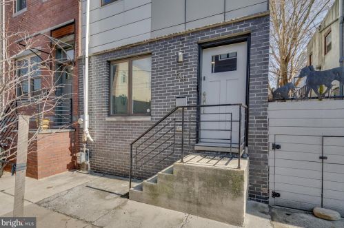 1341 18th St, Philadelphia PA  19146-4701 exterior