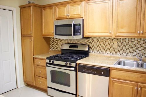 406 Dunbar Dr, Atlanta GA  30338-6546 exterior