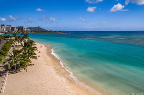 1388 Ala Moana Blvd, Honolulu HI  96814 exterior