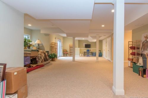 45 Deforest Rd, Wilton CT 06897-1908 exterior