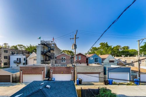 2324 Armitage Ave, Chicago IL 60647-4342 exterior