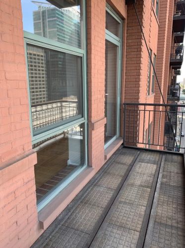 165 Canal St, Chicago IL 60606-1408 exterior