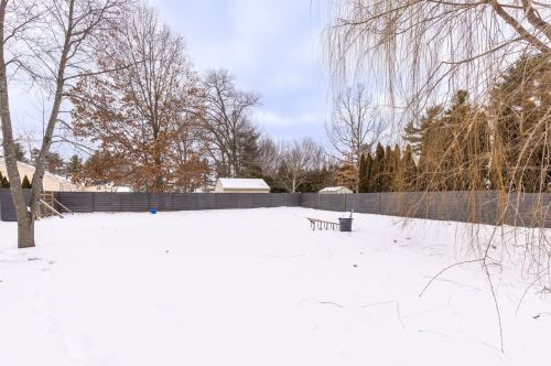 6 James St, Dover NH 03820-4558 exterior