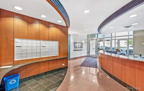 1201 Adams St, Chicago IL  60607-2801 exterior