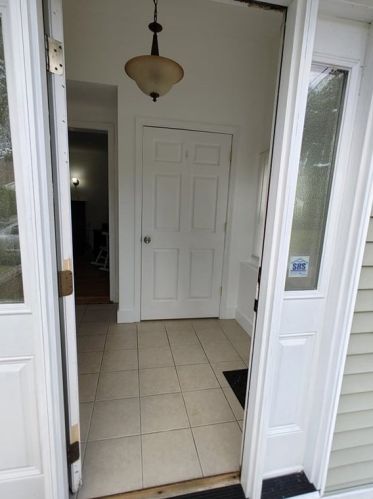 87 Lakevilla Ave, Springfield MA  01109-1405 exterior