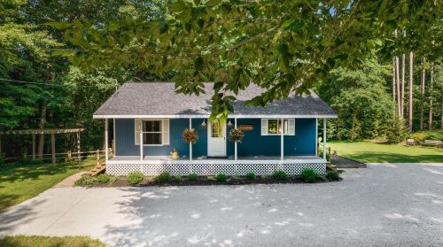 4488 Simonelli Rd, Sylvan Beach, MI 49461-9775