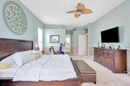 15410 Heathridge Dr, Tampa FL 33625-1638 exterior