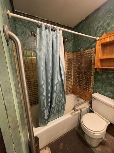 2513 Loy Lk Rd, Denison TX 75020-7144 exterior