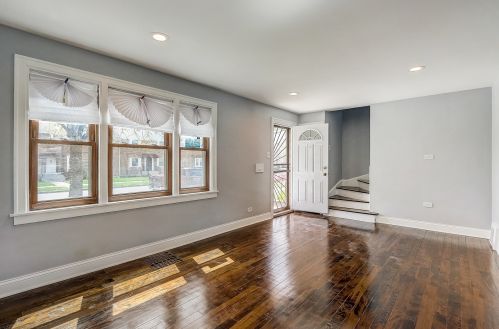 3708 85th St, Chicago, IL 60652-3704