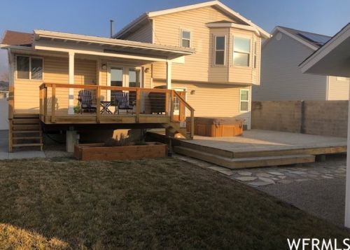 11118 Hawkwood Dr, Sandy UT 84094-7027 exterior