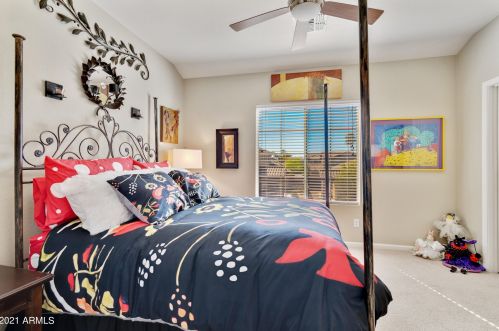 2042 Carla Vis Dr, Chandler AZ 85225-5269 exterior