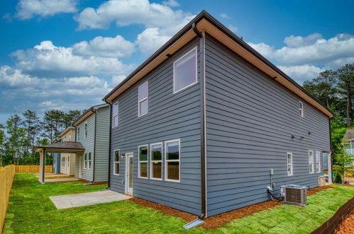 454 Burgundy Ter, Atlanta GA exterior