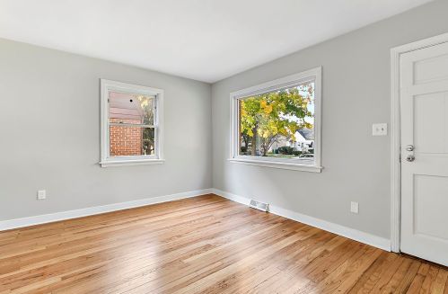 204 Earl Ave, Joliet, IL 60436-1419