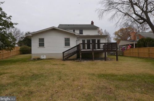 2415 Cavendish Dr, Alexandria VA  22308-2119 exterior