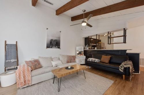 2200 Bahama Rd, Austin TX 78733-1207 exterior