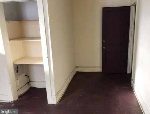 1304 Main St, Darby PA 19023-2619 exterior