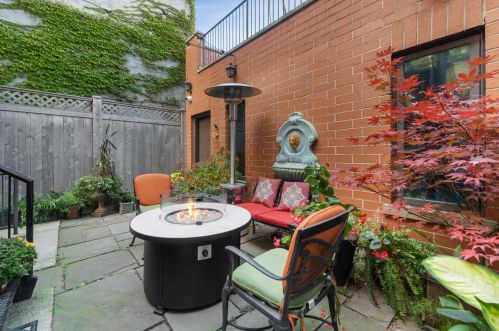 868 Lill Ave, Chicago IL 60614-2019 exterior