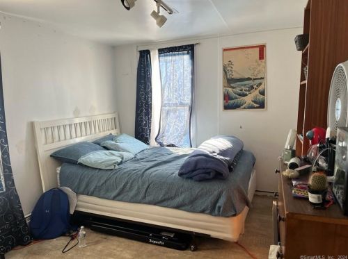 9 Couch St, Norwalk CT 06854-2025 exterior