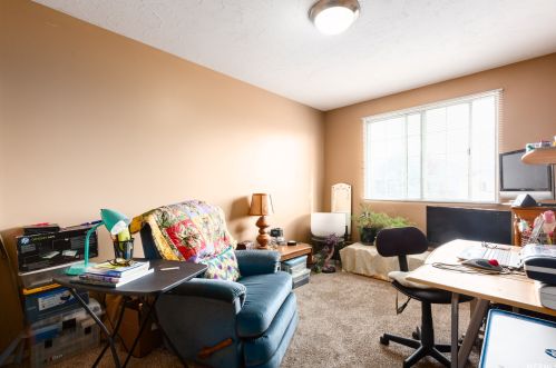 7208 Christalee Ct, Taylorsville UT 84084-7415 exterior