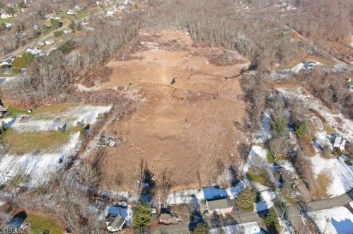 7 Berry Rd, Wantage NJ 07461-3009 exterior