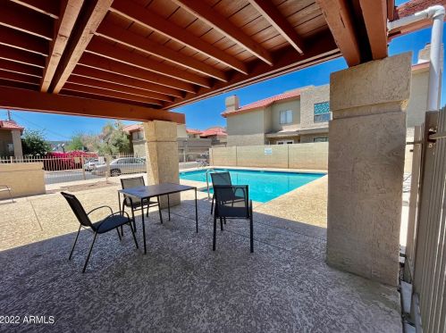 7757 19th Ln, Phoenix AZ  85021-6981 exterior