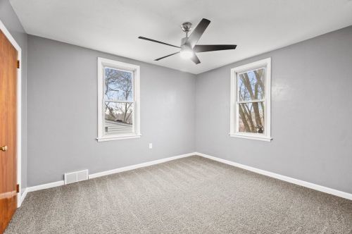 76 Montclair Ave, Pittsburgh PA 15229-1754 exterior