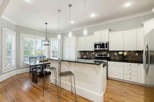 3217 Cates Ave, Atlanta GA  30319-2351 exterior