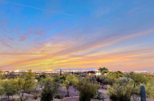 4701 Camino Gacela, Tucson AZ  85718-6813 exterior