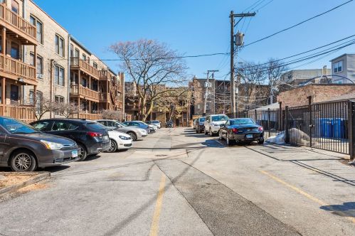 2961 Halsted St, Chicago IL  60657-5149 exterior