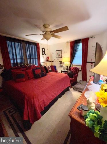 6834 Waldorf Ave, Camden NJ 08110-6110 exterior