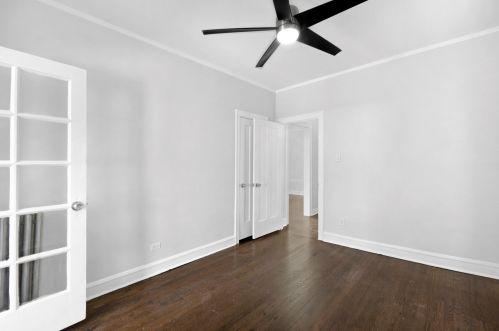 7259 Michigan Ave, Chicago IL 60637-4502 exterior