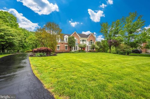 17531 Applewood Pl, Rockville MD 20855-1559 exterior